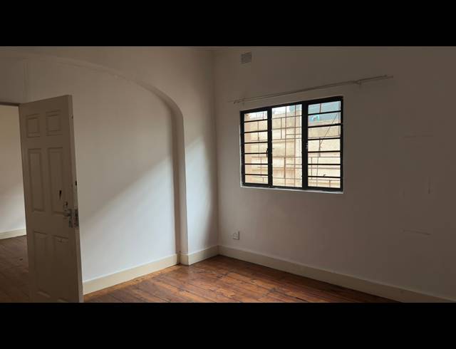 4 BEDROOM FREESTANDING FOR SALE IN WINDERMERE
